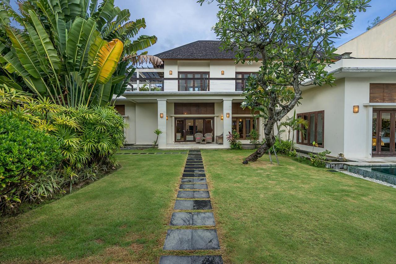 Bali Villa Lotus Seminyak Exterior foto