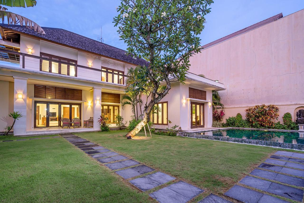 Bali Villa Lotus Seminyak Exterior foto