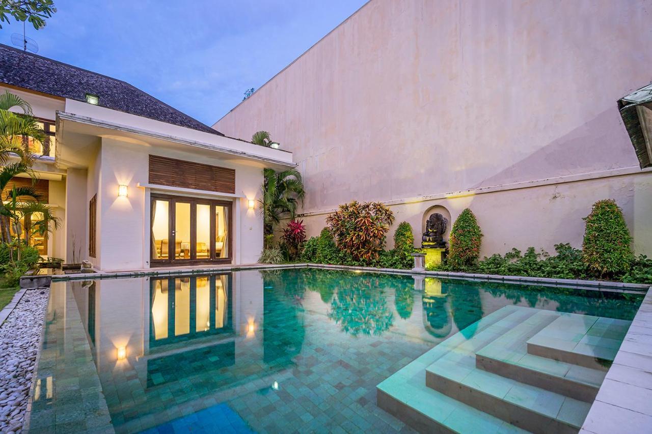 Bali Villa Lotus Seminyak Exterior foto